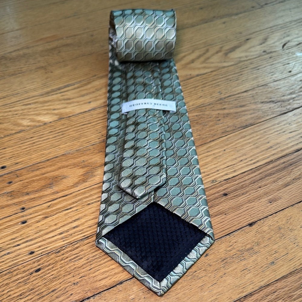 Geoffrey Beene Hexagonal Pattern Tie In Green And… - image 2